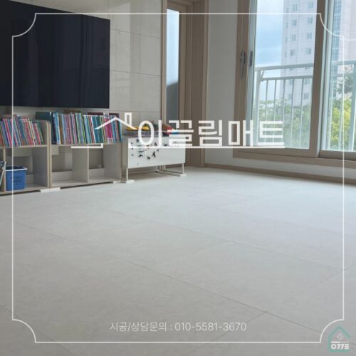 전라남도 나주시 한빛로 125, 빛가람중흥s클래스리버티아파트/33평 확장형/거실,복도,주방/화이트마블