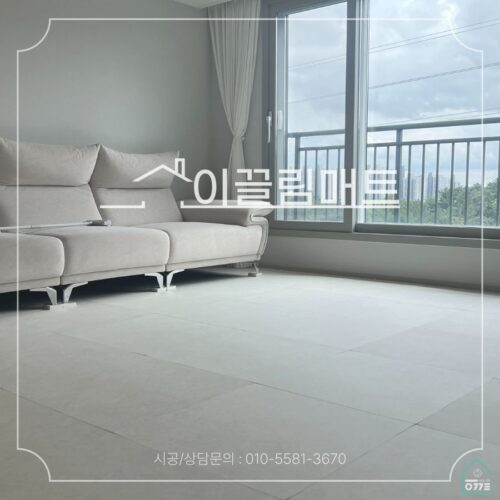 전라남도 순천시 왕조로 77, 트리마제순천2단지/ 33평 확장형/ 거실,복도,주방/ 화이트마블